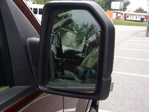 Used 2017 Ford F150 Lariat AWD/4WD image 14
