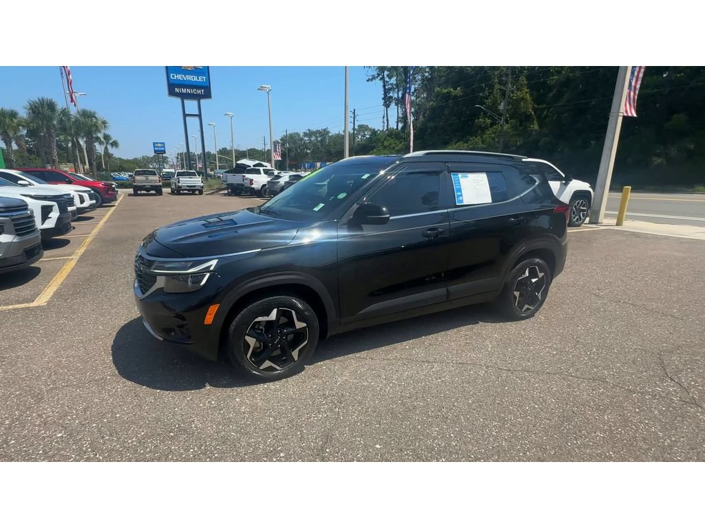 Used 2024 Kia Seltos EX AWD/4WD image 6