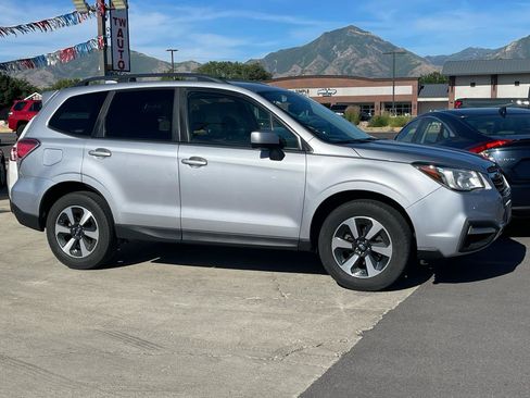 Used 2018 Subaru Forester 2.5i Premium AWD/4WD image 5