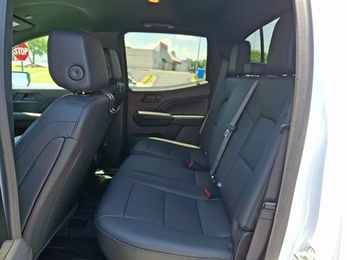 Used 2026 Chevrolet Colorado Trail Boss AWD/4WD image 10