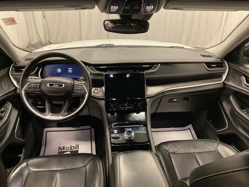 Used 2021 Jeep Grand Cherokee L Limited image 35