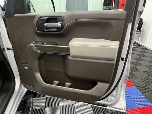 Used 2019 Chevrolet Silverado 1500 RST AWD/4WD image 11