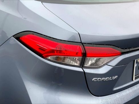 Used 2024 Toyota Corolla LE image 29