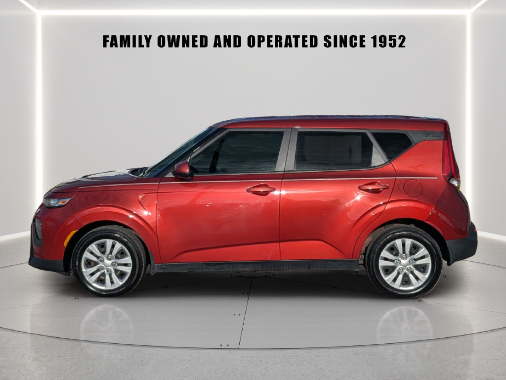 Used 2021 Kia Soul LX FWD image 3