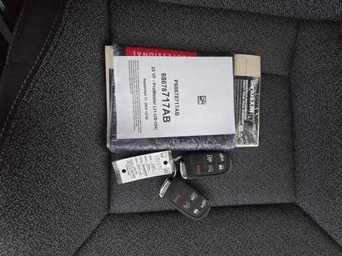 Used 2025 RAM ProMaster 2500 w/ Quick Order Package 22G SLT FWD image 29