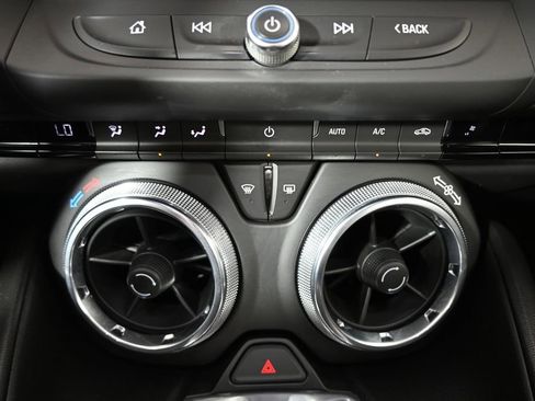 Used 2019 Chevrolet Camaro SS RWD image 28