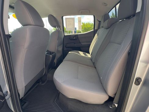 Used 2022 Toyota Tacoma SR w/ SR Convenience Package RWD image 9