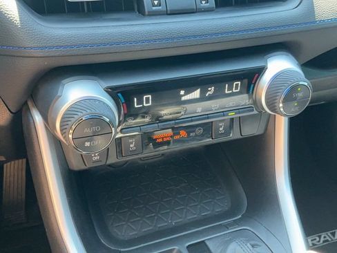 Used 2020 Toyota RAV4 XSE AWD/4WD image 11