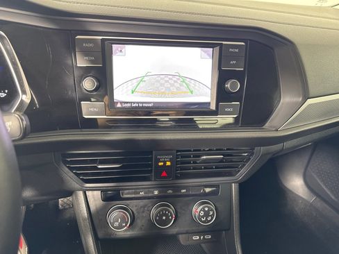 Used 2024 Volkswagen Jetta S image 15