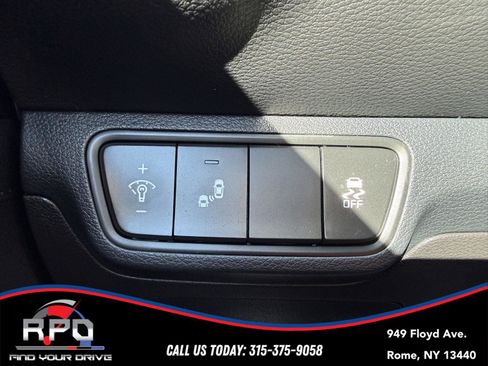 Used 2022 Kia Forte GT image 32