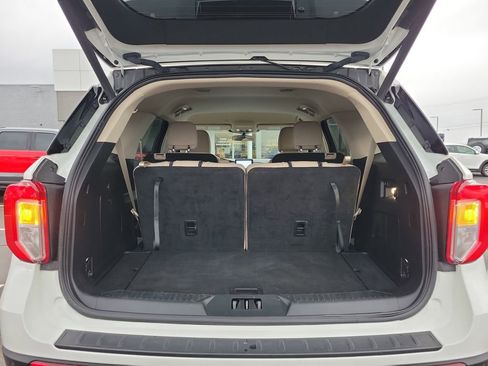 Certified 2023 Ford Explorer XLT w/ Equipment Group 202A image 10