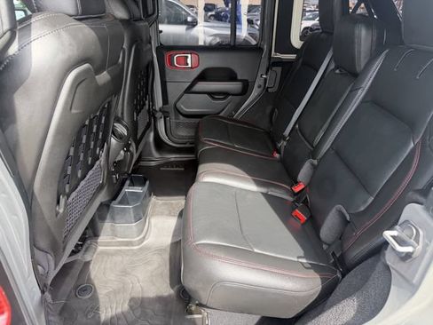 Used 2022 Jeep Wrangler Unlimited Rubicon w/ Xtreme Recon 35" Tire Package AWD/4WD image 23