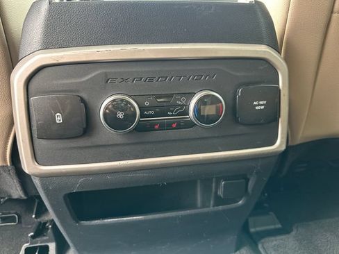 Certified 2024 Ford Expedition Limited AWD/4WD image 24