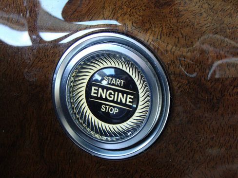 Used 2018 Mercedes-Benz E 300 E 300 image 31