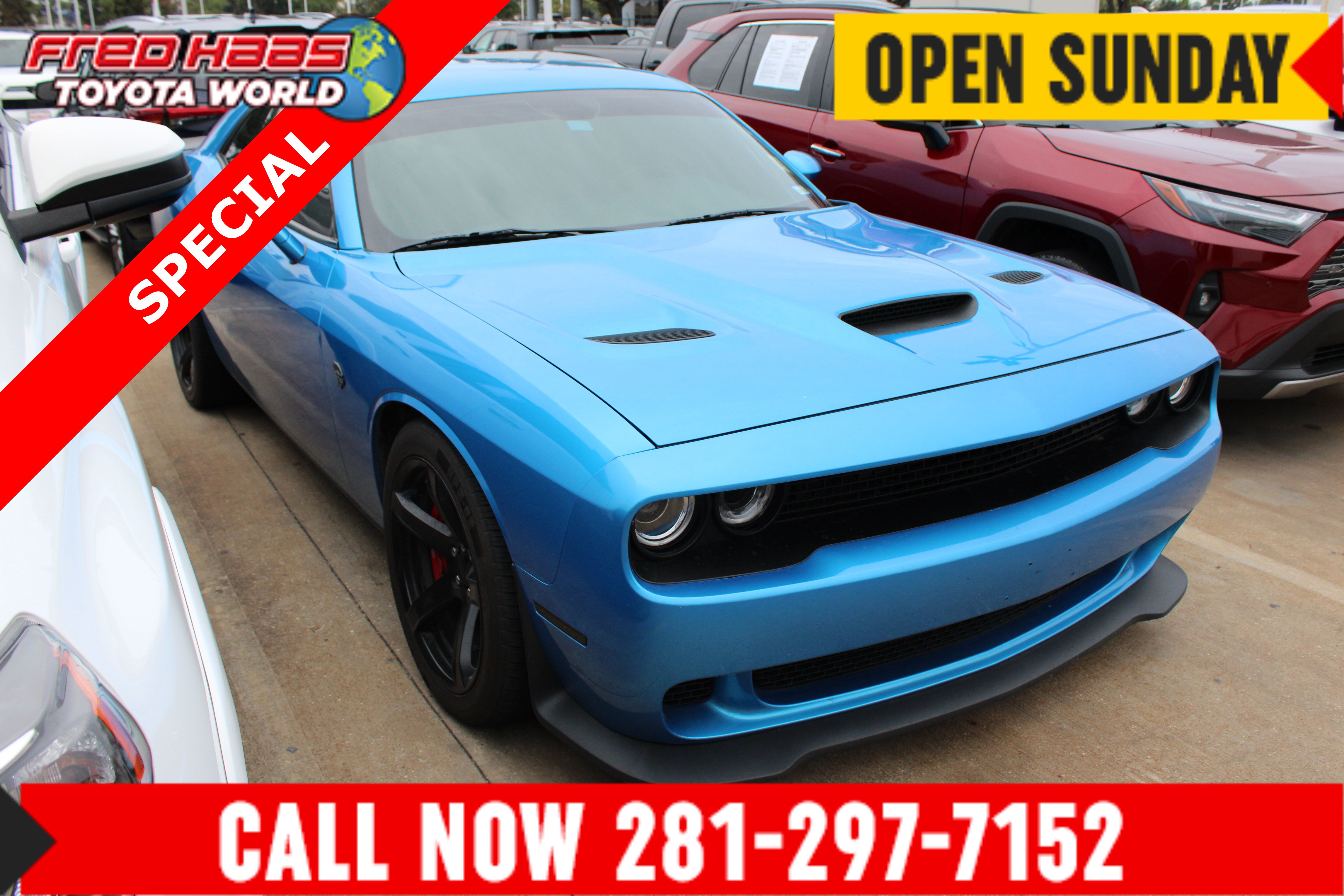 Used 2015 Dodge Challenger SRT Hellcat RWD image 1