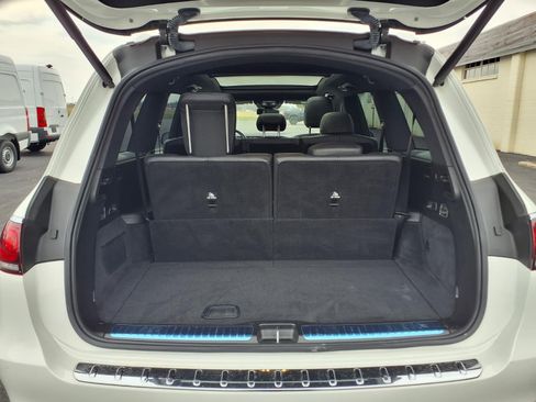 Used 2023 Mercedes-Benz GLS 450 4MATIC image 12