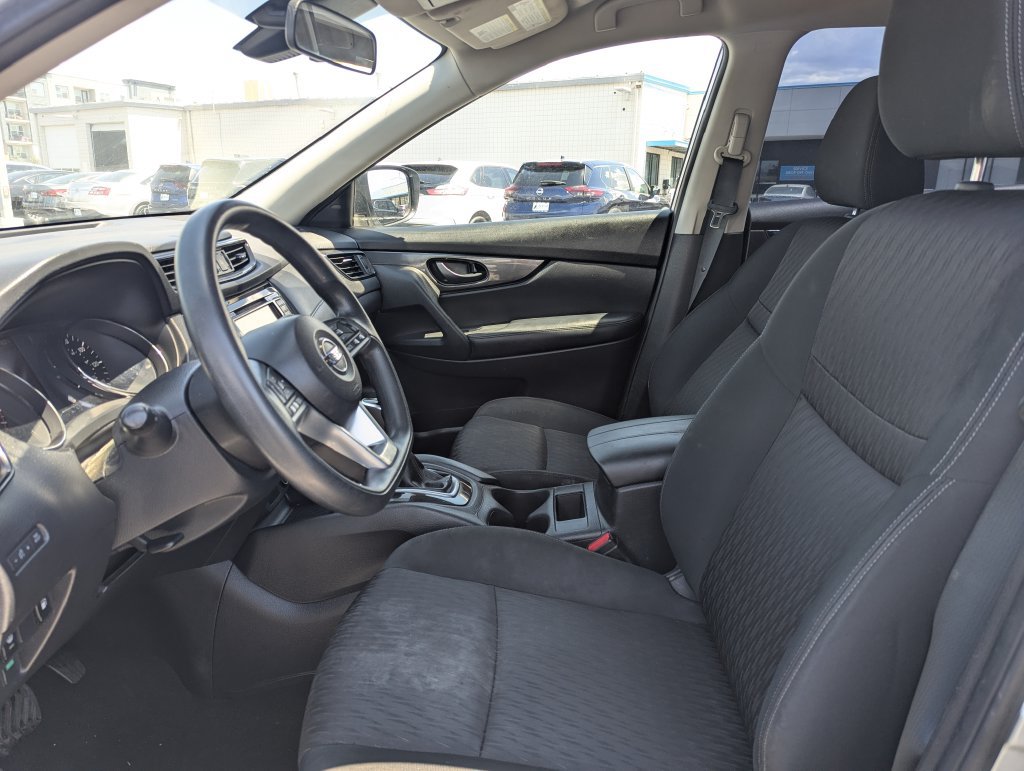 Used 2019 Nissan Rogue S FWD image 22