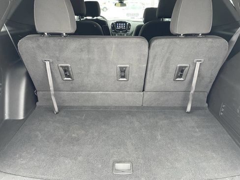 Used 2023 Chevrolet Traverse LT image 6
