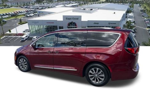 Certified 2019 Chrysler Pacifica Touring-L Plus image 22