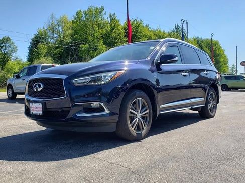 Used 2019 INFINITI QX60 Luxe w/ Essential Package AWD/4WD image 3
