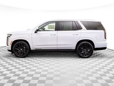 New 2026 Cadillac Escalade Luxury w/ Touring Package image 2