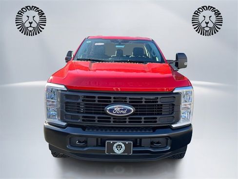 New 2026 Ford F250 XL w/ XL Off-Road Package image 2
