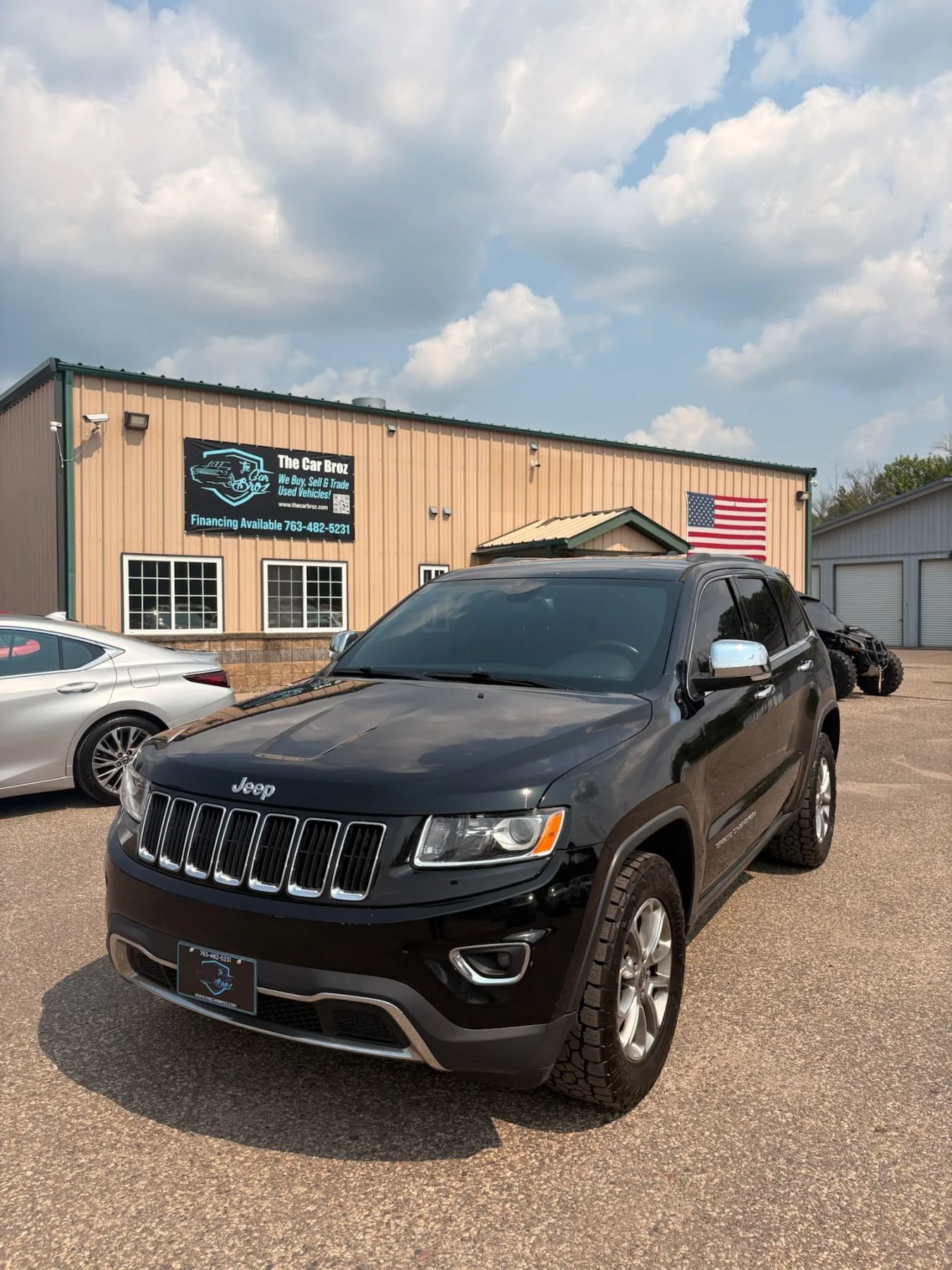 Used 2015 Jeep Grand Cherokee Limited AWD/4WD image 1
