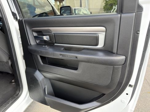 Used 2024 RAM 1500 Warlock AWD/4WD image 13