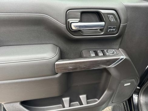 Used 2020 Chevrolet Silverado 1500 LTZ w/ LTZ Premium Package AWD/4WD image 18