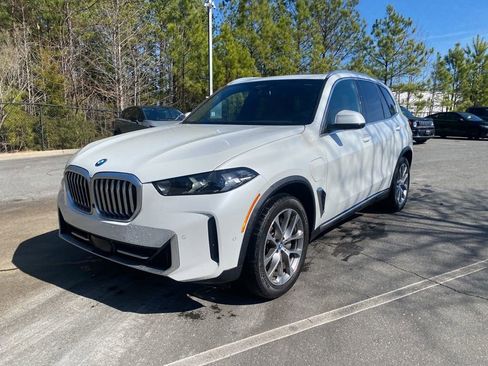 Used 2024 BMW X5 xDrive50e w/ Parking Assistance Package image 7