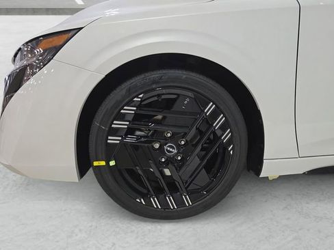 New 2026 Nissan Sentra SR FWD image 23