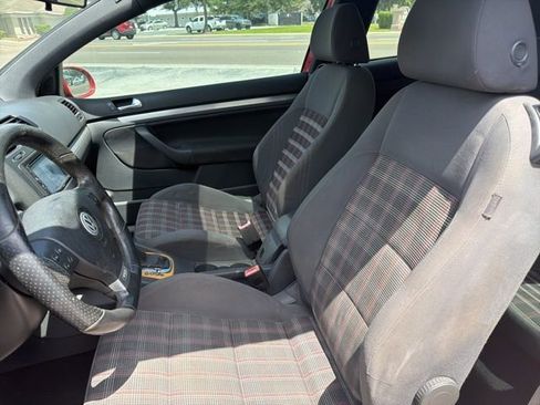 Used 2009 Volkswagen GTI 2-Door FWD image 8