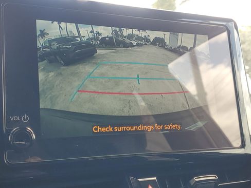 Certified 2025 Toyota Corolla Cross LE FWD image 27