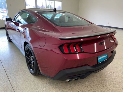 Used 2025 Ford Mustang GT Premium RWD image 11