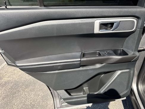 Certified 2023 Ford Explorer 4WD image 23