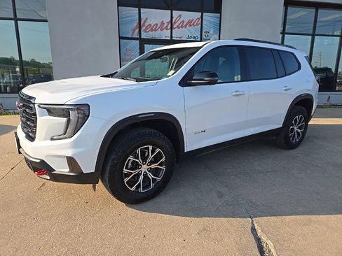 Used 2026 GMC Acadia AT4 w/ Luxury Package AWD/4WD image 4