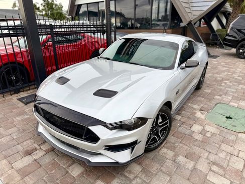 Used 2019 Ford Mustang GT Premium image 23