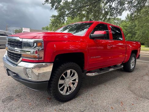 Used 2018 Chevrolet Silverado 1500 LT w/ All Star Edition AWD/4WD image 7