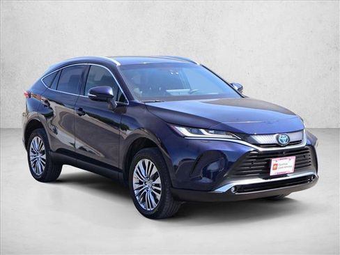 Certified 2022 Toyota Venza Limited w/ Advanced Technology Package AWD/4WD image 3