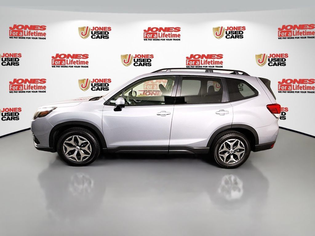 Used 2024 Subaru Forester Premium AWD/4WD image 16