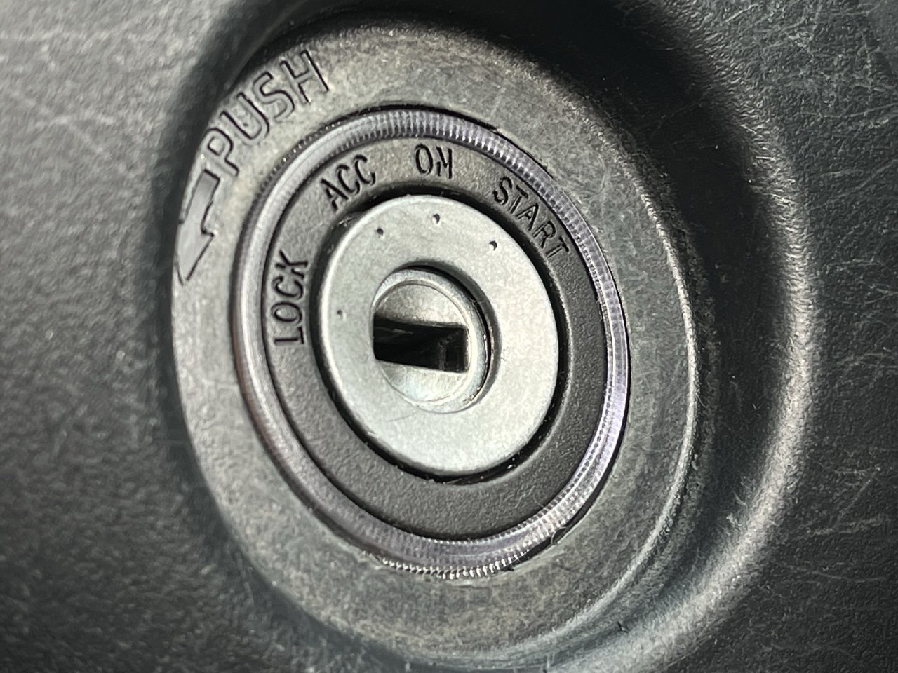 Used 2023 Toyota Camry SE FWD image 19