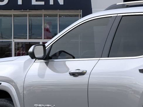 Used 2026 GMC Terrain Denali w/ LPO, Floor Liner Package image 23