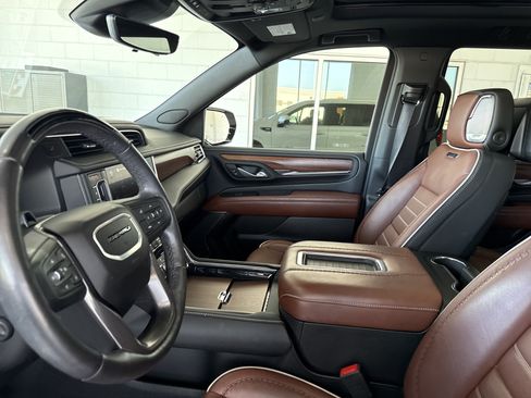 Used 2024 GMC Yukon Denali Ultimate AWD/4WD image 25