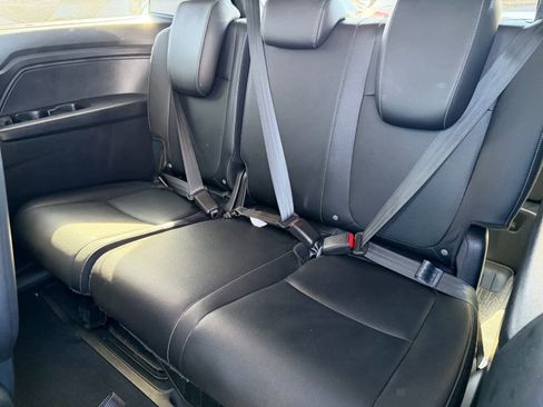 Used 2024 Honda Odyssey Touring image 23