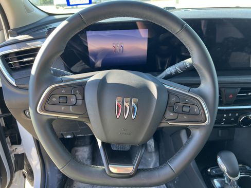 Used 2025 Buick Encore GX Sport Touring image 18