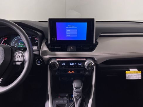 New 2025 Toyota RAV4 XLE image 15