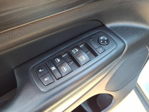 Certified 2021 Jeep Grand Cherokee Laredo AWD/4WD image 7