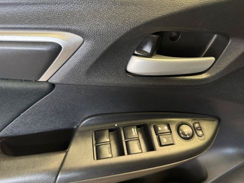Used 2018 Honda Fit LX image 17