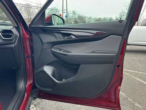 Used 2025 Chevrolet TrailBlazer LT image 20