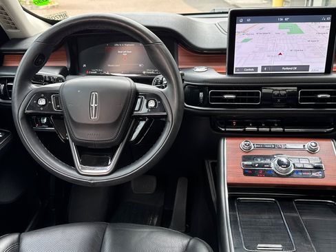 Certified 2023 Lincoln Aviator Reserve AWD/4WD image 14